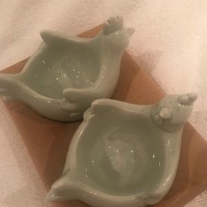 Set of 2 Ceramic Light Green Chicken Egg Cups NEW